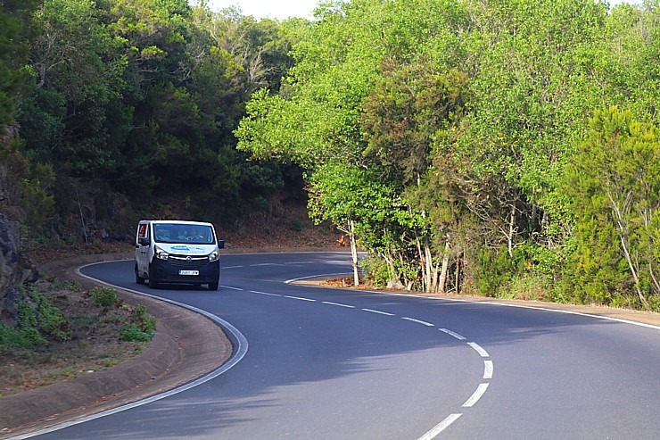 Travelnews.lv ar ekskursiju autobusu apbrauc apkārt Tenerifes salai un izbauda ceļu infrastruktūru Travelnews.lv ar ekskursiju autobusu apbrauc apkārt Tenerifes salai un izbauda ceļu infrastruktūru 309622