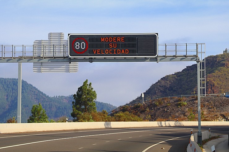 Travelnews.lv ar ekskursiju autobusu apbrauc apkārt Tenerifes salai un izbauda ceļu infrastruktūru Travelnews.lv ar ekskursiju autobusu apbrauc apkārt Tenerifes salai un izbauda ceļu infrastruktūru 309629