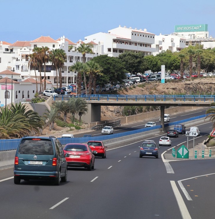 Travelnews.lv ar ekskursiju autobusu apbrauc apkārt Tenerifes salai un izbauda ceļu infrastruktūru Travelnews.lv ar ekskursiju autobusu apbrauc apkārt Tenerifes salai un izbauda ceļu infrastruktūru 309640
