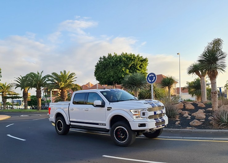Travelnews.lv ar ekskursiju autobusu apbrauc apkārt Tenerifes salai un izbauda ceļu infrastruktūru Travelnews.lv ar ekskursiju autobusu apbrauc apkārt Tenerifes salai un izbauda ceļu infrastruktūru 309641