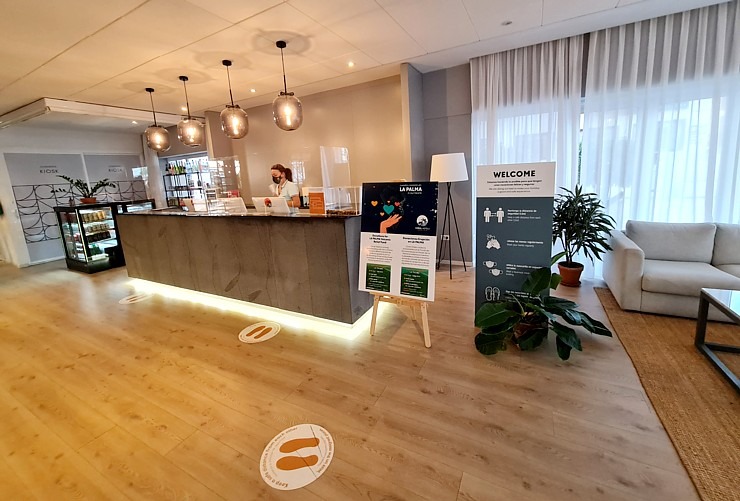 Travelnews.lv iepazīst un vakariņo Tenerifes viesnīcā «Coral Beach Hotel» 309761