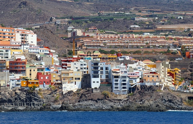 Travelnews.lv ar katamarānu Atlantijas okeānā vēro delfīnus un citas radības 309944