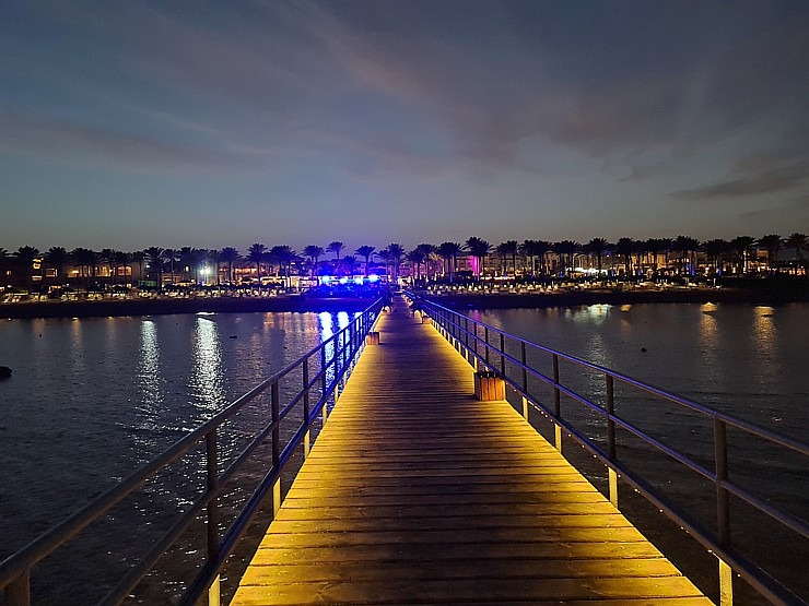 Šarm el Šeihas viesnīcas «Rixos Sharm El Sheikh Adult Friendly» piedāvā aktīvu pludmales dzīvi 310105