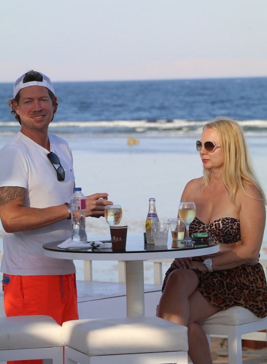 Viesnīcas «Rixos Sharm El Sheikh Adult Friendly» ēdienkartē ir gandrīz 500 ēdieni - maize, siltie... Viesnīcas «Rixos Sharm El Sheikh Adult Friendly» ēdienkartē ir gandrīz 500 ēdieni - maize, siltie... 310267