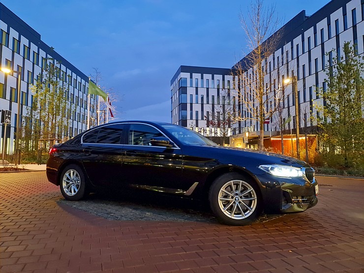 Ar «Avis Latvija» premium klases vāģi dodamies uz viesnīcas «Rija Fonnetal Design Hotel» atklāšanu Ar «Avis Latvija» premium klases vāģi dodamies uz viesnīcas «Rija Fonnetal Design Hotel» atklāšanu 310743