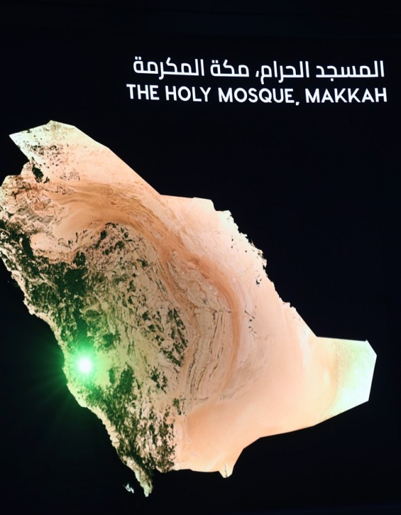 Travelnews.lv izstādē «Expo 2020 Dubai» apmeklē labi apmeklēto Saūda Arābijas paviljonu 311126