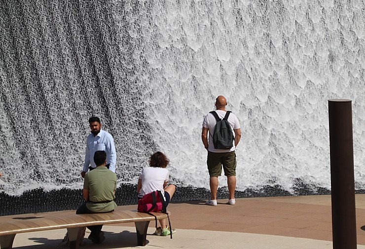 Travelnews.lv apmeklē izstādē «Expo 2020 Dubai» ūdens  atrakciju «Dubai Water Feature» 311202
