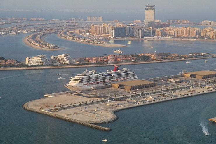 Travelnews.lv 38 minūtes izbauda pasaulē augstākā panorāmas rata «Ain Dubai» braucienu 311498