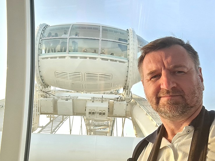 Travelnews.lv 38 minūtes izbauda pasaulē augstākā panorāmas rata «Ain Dubai» braucienu 311483