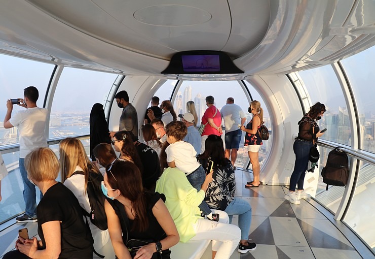 Travelnews.lv 38 minūtes izbauda pasaulē augstākā panorāmas rata «Ain Dubai» braucienu 311484