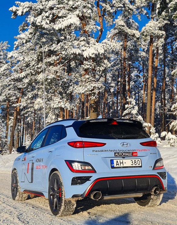 Travelnews.lv sadarbībā ar «Autohalle» ceļo ar 280 zirgspēku jaudīgo «Hyundai Kona N» 311863