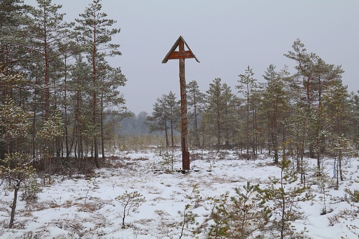 Travelnews.lv dodas 26 km pārgājienā Ložmetējkalna apkārtnē Jelgavas novadā 312968
