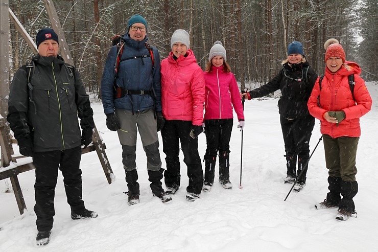 Travelnews.lv dodas 26 km pārgājienā Ložmetējkalna apkārtnē Jelgavas novadā 312976