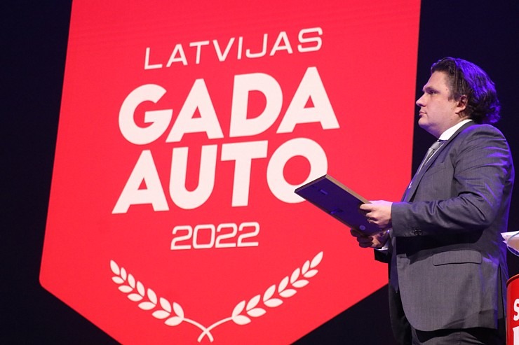 Par «Gada auto 2022» Latvijā kļūst otrās paaudzes «Opel Mokka» 313298