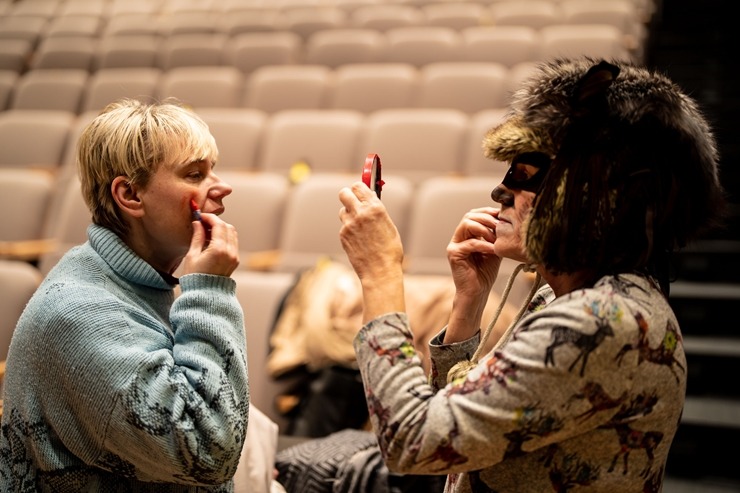 Lielvārdes kultūras centrs un folkloras kopa «Josta» krāšņi atzīmē Meteņdienu. Foto: Raimonds Volonts Lielvārdes kultūras centrs un folkloras kopa «Josta» krāšņi atzīmē Meteņdienu. Foto: Raimonds Volonts 313987