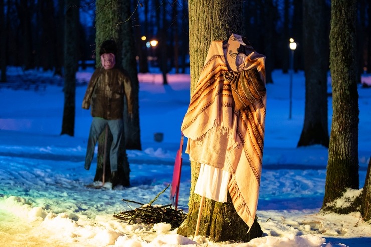 Lielvārdes kultūras centrs un folkloras kopa «Josta» krāšņi atzīmē Meteņdienu. Foto: Raimonds Volonts Lielvārdes kultūras centrs un folkloras kopa «Josta» krāšņi atzīmē Meteņdienu. Foto: Raimonds Volonts 313980