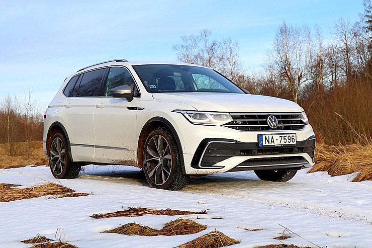 Ceļojam ar septiņvietīgo «VW Tiguan Allspace R-Line» uz Kuldīgas viesnīcu «Boutique Hotel Virkas Muiža» Ceļojam ar septiņvietīgo «VW Tiguan Allspace R-Line» uz Kuldīgas viesnīcu «Boutique Hotel Virkas Muiža» 314227