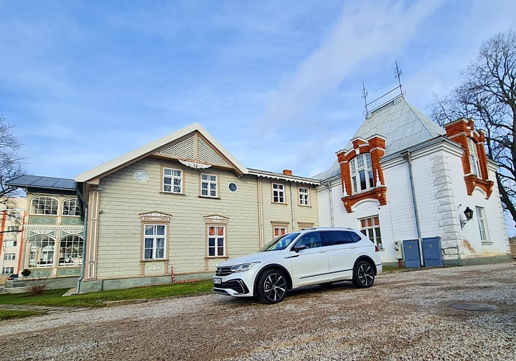 Ceļojam ar septiņvietīgo «VW Tiguan Allspace R-Line» uz Kuldīgas viesnīcu «Boutique Hotel Virkas Muiža» Ceļojam ar septiņvietīgo «VW Tiguan Allspace R-Line» uz Kuldīgas viesnīcu «Boutique Hotel Virkas Muiža» 314218