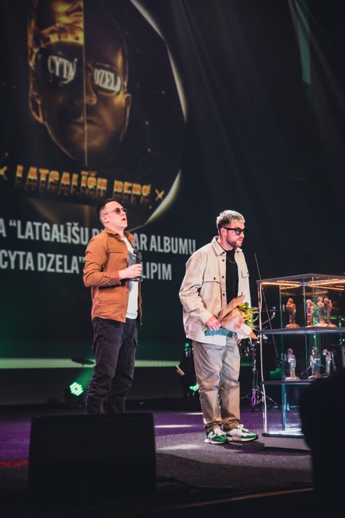Latgaliešu kultūras gada balva «Boņuks 2021» tiek pasniegta Latgales vēstniecībā «GORS». Foto: Dagnija Bernāne Latgaliešu kultūras gada balva «Boņuks 2021» tiek pasniegta Latgales vēstniecībā «GORS». Foto: Dagnija Bernāne 314619