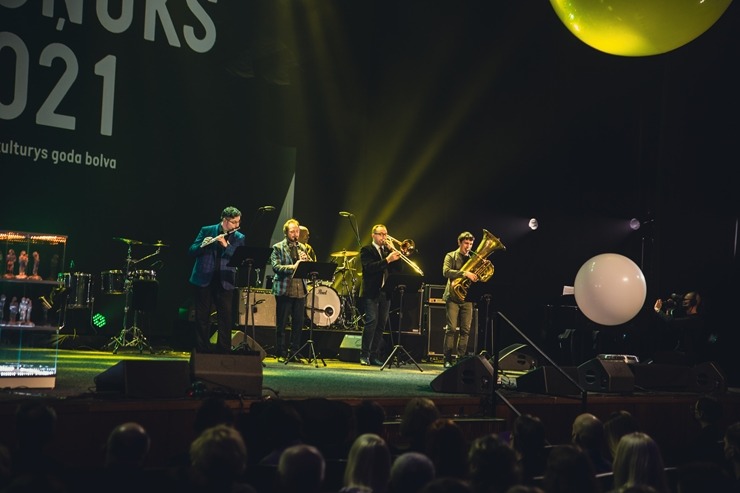 Latgaliešu kultūras gada balva «Boņuks 2021» tiek pasniegta Latgales vēstniecībā «GORS». Foto: Dagnija Bernāne Latgaliešu kultūras gada balva «Boņuks 2021» tiek pasniegta Latgales vēstniecībā «GORS». Foto: Dagnija Bernāne 314610