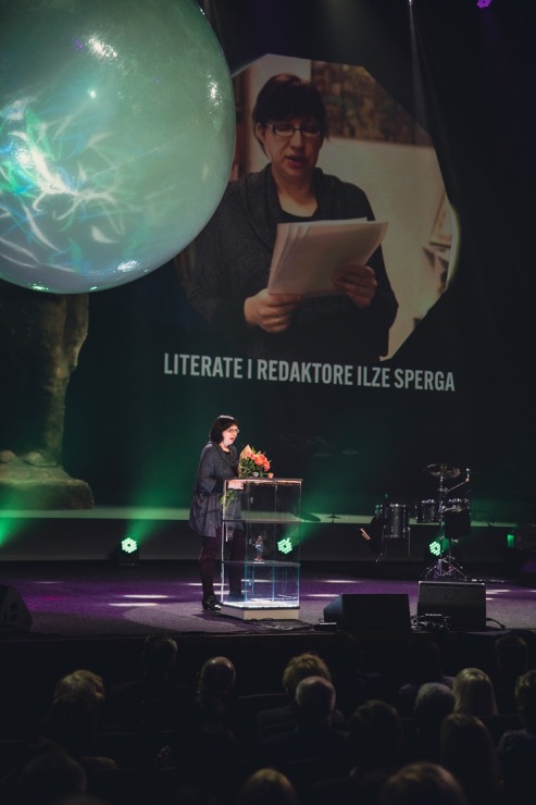 Latgaliešu kultūras gada balva «Boņuks 2021» tiek pasniegta Latgales vēstniecībā «GORS». Foto: Dagnija Bernāne Latgaliešu kultūras gada balva «Boņuks 2021» tiek pasniegta Latgales vēstniecībā «GORS». Foto: Dagnija Bernāne 314644