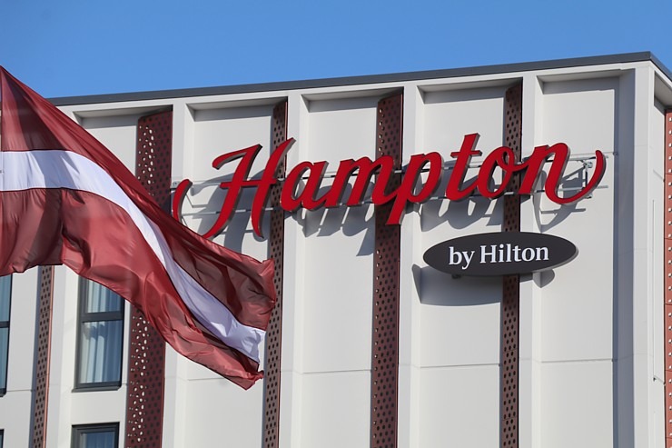 Lidostas «Rīga» tuvumā oficiāli atklāj jaunu 3 zvaigžņu viesnīcu «Hampton by Hilton Riga Airport» Lidostas «Rīga» tuvumā oficiāli atklāj jaunu 3 zvaigžņu viesnīcu «Hampton by Hilton Riga Airport» 315944