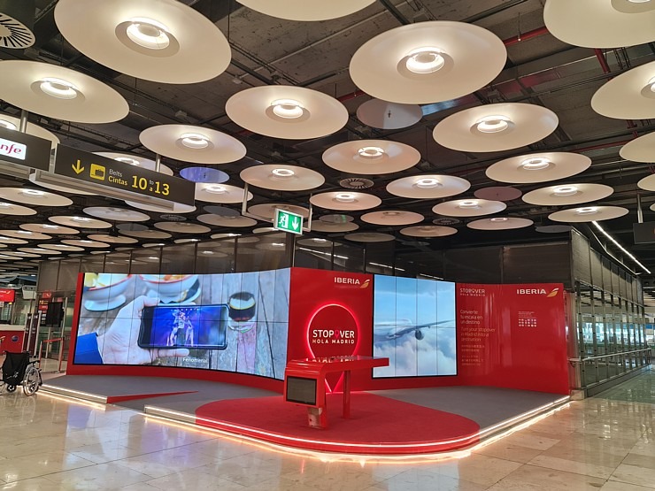 Travelnews.lv veiksmīgi lido ar «airBaltic» uz Madridi, bet spāņu lidsabiedrība «Air Europa» pazaudē bagāžu ceļā no Madrides uz Maļorku Travelnews.lv veiksmīgi lido ar «airBaltic» uz Madridi, bet spāņu lidsabiedrība «Air Europa» pazaudē bagāžu ceļā no Madrides uz Maļorku 316176