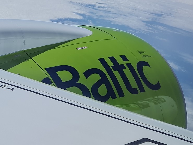 Travelnews.lv veiksmīgi lido ar «airBaltic» uz Madridi, bet spāņu lidsabiedrība «Air Europa» pazaudē bagāžu ceļā no Madrides uz Maļorku Travelnews.lv veiksmīgi lido ar «airBaltic» uz Madridi, bet spāņu lidsabiedrība «Air Europa» pazaudē bagāžu ceļā no Madrides uz Maļorku 316157