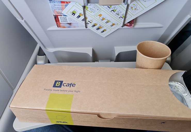 Travelnews.lv veiksmīgi lido ar «airBaltic» uz Madridi, bet spāņu lidsabiedrība «Air Europa» pazaudē bagāžu ceļā no Madrides uz Maļorku Travelnews.lv veiksmīgi lido ar «airBaltic» uz Madridi, bet spāņu lidsabiedrība «Air Europa» pazaudē bagāžu ceļā no Madrides uz Maļorku 316158