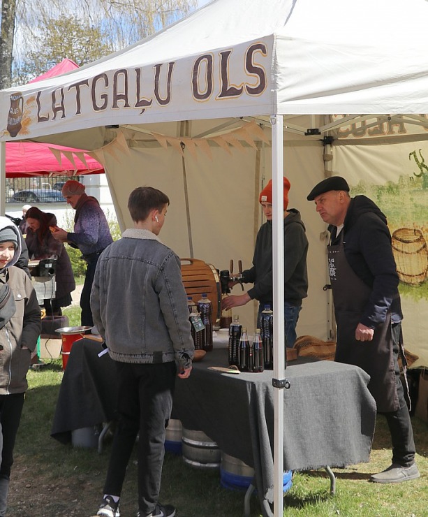 Krāslavas grāfu Plāteru pils kompleksā notiek praktisko mākslu festivāls «Pārvērtības» 316253
