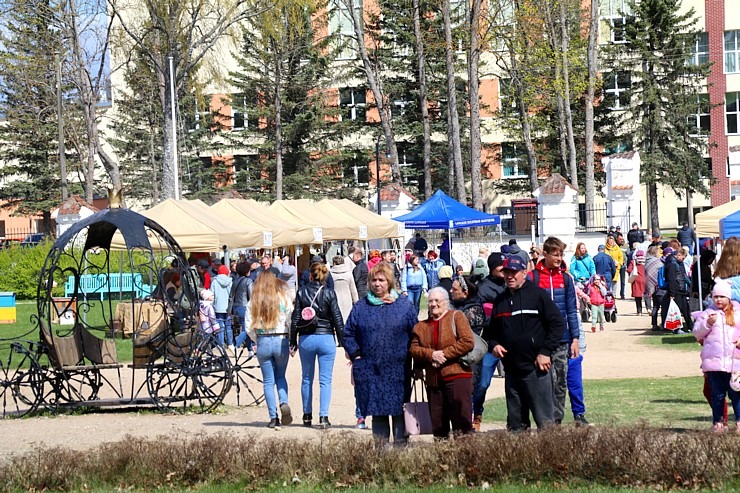 Krāslavas grāfu Plāteru pils kompleksā notiek praktisko mākslu festivāls «Pārvērtības» 316240