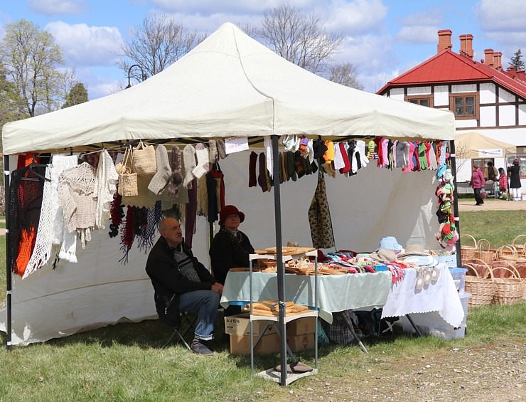 Krāslavas grāfu Plāteru pils kompleksā notiek praktisko mākslu festivāls «Pārvērtības» 316283