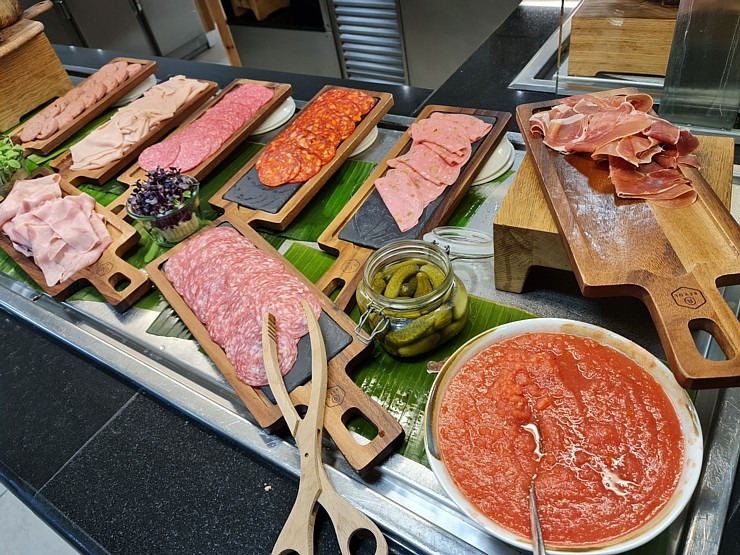 Travelnews.lv iepazīst Maļorkas 4 zvaigžņu viesnīcas «Innside by Melia Alcudia» gastronomisko piedāvājumu Travelnews.lv iepazīst Maļorkas 4 zvaigžņu viesnīcas «Innside by Melia Alcudia» gastronomisko piedāvājumu 316477
