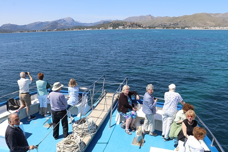Travelnews.lv Maļorkā ar vietējās satiksmes kuģīti izbrauc nelielu maršrutu. Sadarbībā ar Latvijas tūrisma firmu «Atlantic Travel» Travelnews.lv Maļorkā ar vietējās satiksmes kuģīti izbrauc nelielu maršrutu. Sadarbībā ar Latvijas tūrisma firmu «Atlantic Travel» 317139