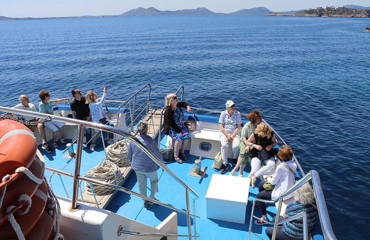Travelnews.lv Maļorkā ar vietējās satiksmes kuģīti izbrauc nelielu maršrutu. Sadarbībā ar Latvijas tūrisma firmu «Atlantic Travel» Travelnews.lv Maļorkā ar vietējās satiksmes kuģīti izbrauc nelielu maršrutu. Sadarbībā ar Latvijas tūrisma firmu «Atlantic Travel» 317125