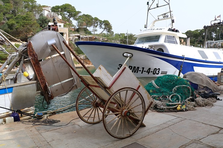 Travelnews.lv iepazīst Maļorkas fjorda Cala Figuera romantisku zvejnieku ciematu. Sadarbībā ar Latvijas tūrisma firmu «Atlantic Travel» Travelnews.lv iepazīst Maļorkas fjorda Cala Figuera romantisku zvejnieku ciematu. Sadarbībā ar Latvijas tūrisma firmu «Atlantic Travel» 317330