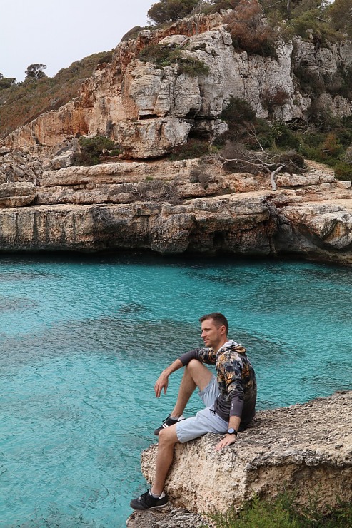 Klinšu ieskautā «Calo des Moro» pludmale salas dienvidos tiek uzskatīta par skaistāko Maļorkā. Sadarbībā ar Latvijas tūrisma firmu Atlantic Travel Klinšu ieskautā «Calo des Moro» pludmale salas dienvidos tiek uzskatīta par skaistāko Maļorkā. Sadarbībā ar Latvijas tūrisma firmu Atlantic Travel 317393