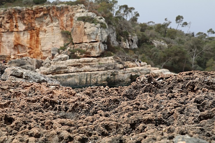 Klinšu ieskautā «Calo des Moro» pludmale salas dienvidos tiek uzskatīta par skaistāko Maļorkā. Sadarbībā ar Latvijas tūrisma firmu Atlantic Travel Klinšu ieskautā «Calo des Moro» pludmale salas dienvidos tiek uzskatīta par skaistāko Maļorkā. Sadarbībā ar Latvijas tūrisma firmu Atlantic Travel 317395