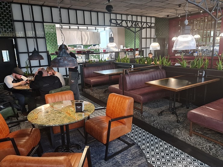 Restorāns «Grill London» tagad sniedz pakalpojumus gan «Akropole Rīga», gan «Akropole Alfa» 317452