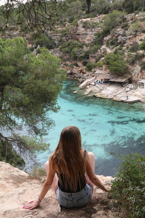 Travelnews.lv apmeklē klinšu ieskautu pludmali «Cala Pi» ar bīstamu skatu laukumu. Sadarbībā ar Latvijas tūrisma firmu Atlantic Travel Travelnews.lv apmeklē klinšu ieskautu pludmali «Cala Pi» ar bīstamu skatu laukumu. Sadarbībā ar Latvijas tūrisma firmu Atlantic Travel 317520