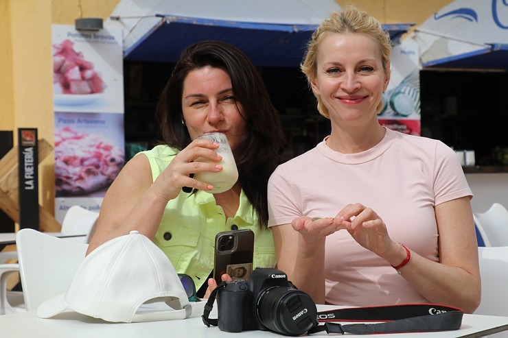 Travelnews.lv apmeklē klinšu ieskautu pludmali «Cala Pi» ar bīstamu skatu laukumu. Sadarbībā ar Latvijas tūrisma firmu Atlantic Travel Travelnews.lv apmeklē klinšu ieskautu pludmali «Cala Pi» ar bīstamu skatu laukumu. Sadarbībā ar Latvijas tūrisma firmu Atlantic Travel 317525