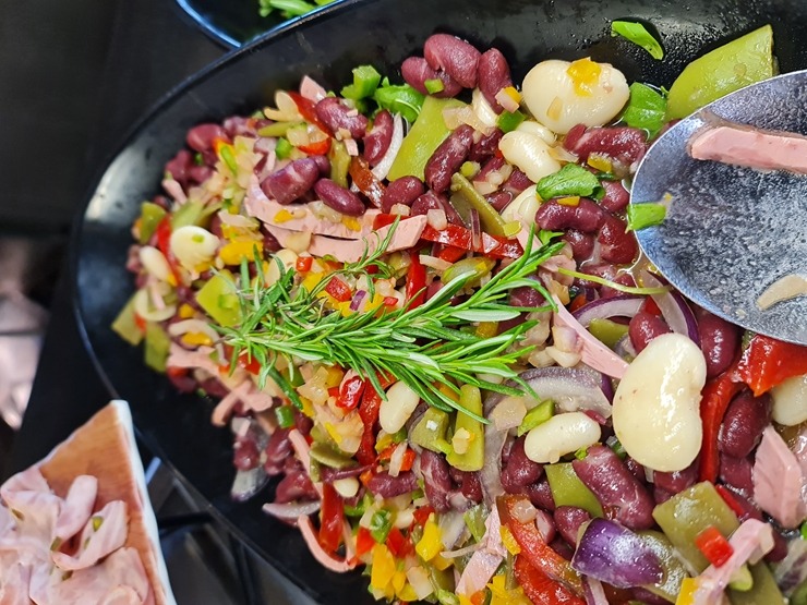 Travelnews.lv bagātīgi pusdieno Maļorkas 4 zvaigžņu viesnīcā «Blau Colonia Sant Jordi Resort & Spa». Sadarbībā ar Latvijas tūrisma firmu «Atlantic Tra Travelnews.lv bagātīgi pusdieno Maļorkas 4 zvaigžņu viesnīcā «Blau Colonia Sant Jordi Resort & Spa». Sadarbībā ar Latvijas tūrisma firmu «Atlantic Tra 317631