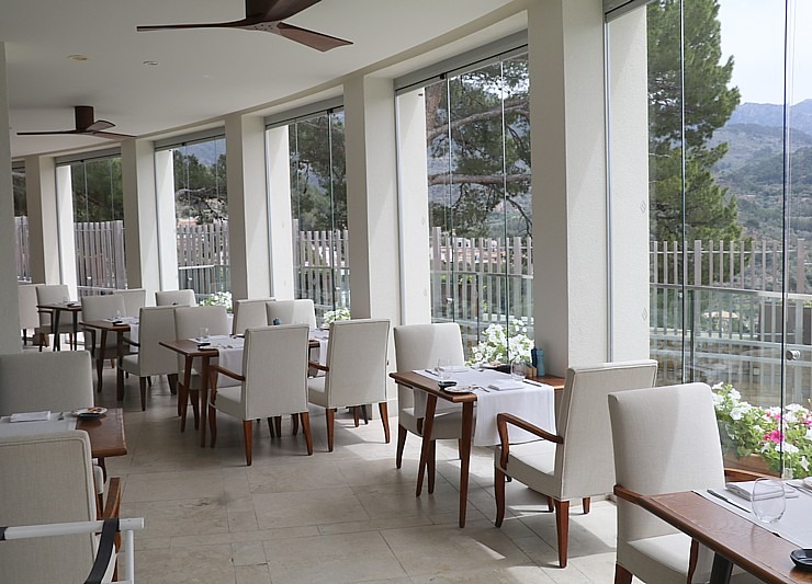 Travelnews.lv iepazīst un pusdieno Maļorkas labākajā viesnīcā «Jumeirah Port Soller Hotel & Spa». Sadarbībā ar Latvijas tūrisma firmu «Atlantic Travel Travelnews.lv iepazīst un pusdieno Maļorkas labākajā viesnīcā «Jumeirah Port Soller Hotel & Spa». Sadarbībā ar Latvijas tūrisma firmu «Atlantic Travel 318086