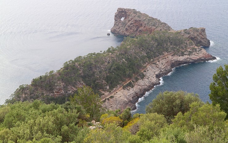 Travelnews.lv dodas ekskursijā Maļorkas ziemeļos pa auto maršrutu: Valldemossa - Soļera. Sadarbībā ar Latvijas tūrisma firmu «Atlantic Travel» Travelnews.lv dodas ekskursijā Maļorkas ziemeļos pa auto maršrutu: Valldemossa - Soļera. Sadarbībā ar Latvijas tūrisma firmu «Atlantic Travel» 318132