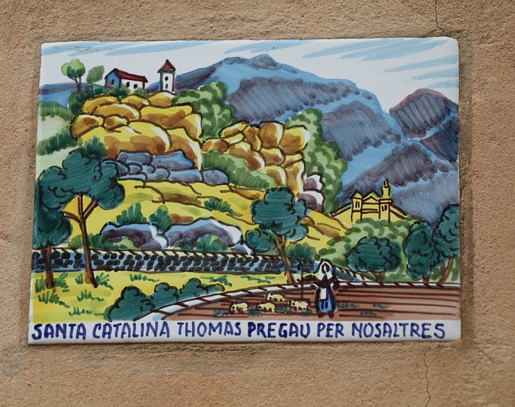 Maļorkas pilsēta Valldemossa ir UNESCO Pasaules mantojuma vieta. Sadarbībā ar Latvijas tūrisma firmu «Atlantic Travel» Maļorkas pilsēta Valldemossa ir UNESCO Pasaules mantojuma vieta. Sadarbībā ar Latvijas tūrisma firmu «Atlantic Travel» 318247