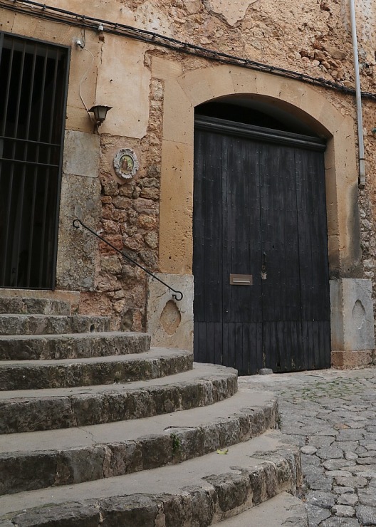 Maļorkas pilsēta Valldemossa ir UNESCO Pasaules mantojuma vieta. Sadarbībā ar Latvijas tūrisma firmu «Atlantic Travel» Maļorkas pilsēta Valldemossa ir UNESCO Pasaules mantojuma vieta. Sadarbībā ar Latvijas tūrisma firmu «Atlantic Travel» 318259