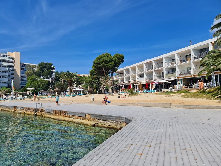 Travelnews.lv iepazīst un nakšņo Maļorkas viesnīcā «Hotel Son Caliu Spa Oasis» galvaspilsētas tuvumā. Sadarbībā ar Latvijas tūrisma firmu «Atlantic Tr Travelnews.lv iepazīst un nakšņo Maļorkas viesnīcā «Hotel Son Caliu Spa Oasis» galvaspilsētas tuvumā. Sadarbībā ar Latvijas tūrisma firmu «Atlantic Tr 318404