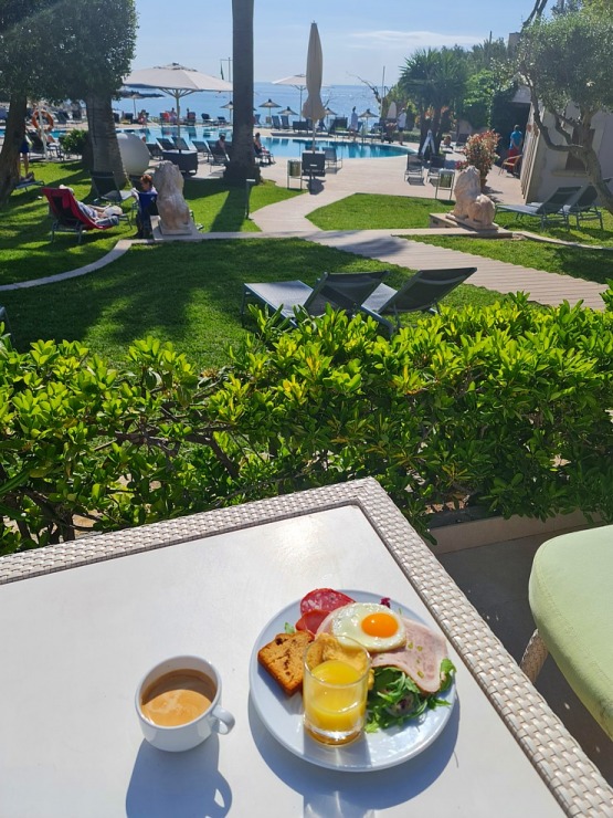 Travelnews.lv izgaršo Maļorkas viesnīcas «Hotel Son Caliu Spa Oasis» ēdienkarti. Sadarbībā ar Latvijas tūrisma firmu «Atlantic Travel» Travelnews.lv izgaršo Maļorkas viesnīcas «Hotel Son Caliu Spa Oasis» ēdienkarti. Sadarbībā ar Latvijas tūrisma firmu «Atlantic Travel» 318421