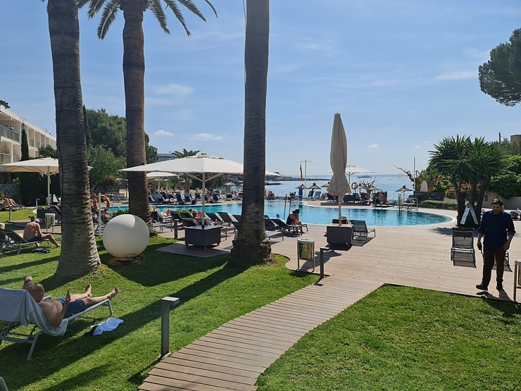 Travelnews.lv izgaršo Maļorkas viesnīcas «Hotel Son Caliu Spa Oasis» ēdienkarti. Sadarbībā ar Latvijas tūrisma firmu «Atlantic Travel» Travelnews.lv izgaršo Maļorkas viesnīcas «Hotel Son Caliu Spa Oasis» ēdienkarti. Sadarbībā ar Latvijas tūrisma firmu «Atlantic Travel» 318422