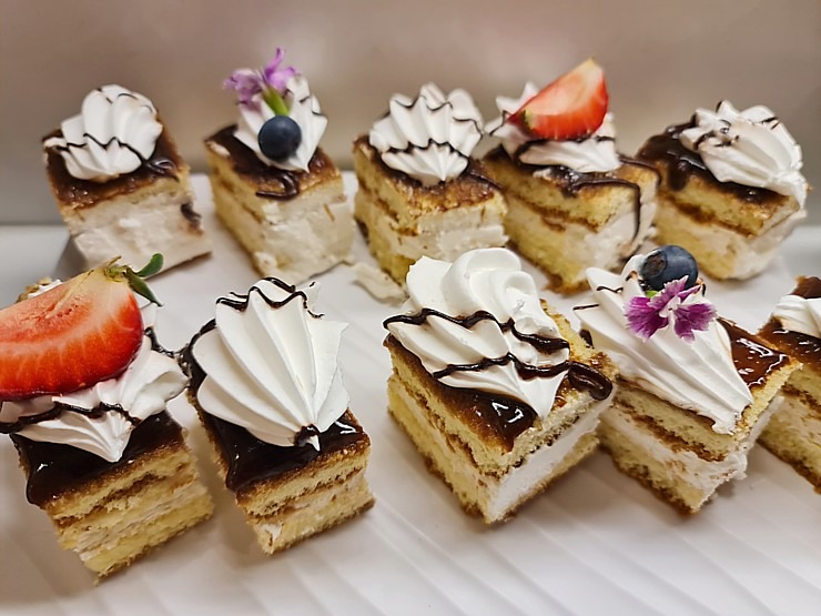 Travelnews.lv izgaršo Maļorkas viesnīcas «Hotel Son Caliu Spa Oasis» ēdienkarti. Sadarbībā ar Latvijas tūrisma firmu «Atlantic Travel» Travelnews.lv izgaršo Maļorkas viesnīcas «Hotel Son Caliu Spa Oasis» ēdienkarti. Sadarbībā ar Latvijas tūrisma firmu «Atlantic Travel» 318464